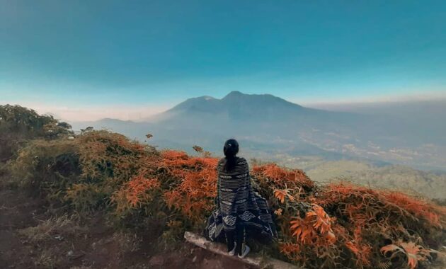 pendaki pemula? coba hiking ke gunung kencana, pesona alamnya exotic banget, Harga Tiket Masuk, Jalan Menuju Lokasi, Fasilitas, Pesona Gunung Kencana, Sekilas Gunung Kencana