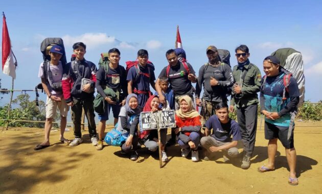 pendaki pemula? coba hiking ke gunung kencana, pesona alamnya exotic banget, Harga Tiket Masuk, Jalan Menuju Lokasi, Fasilitas, Pesona Gunung Kencana, Sekilas Gunung Kencana