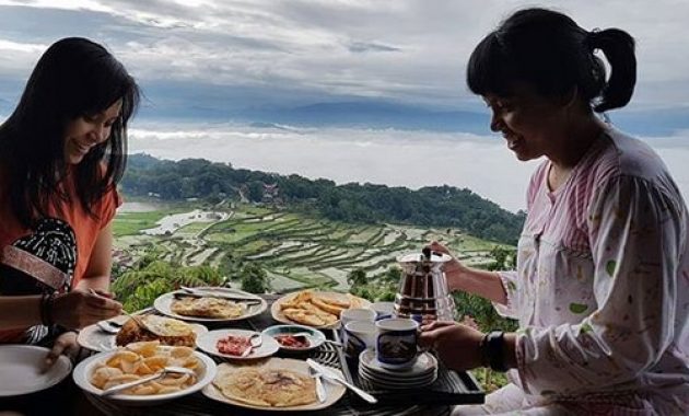 pesona batu mongana toraja utara sulawesi selatan