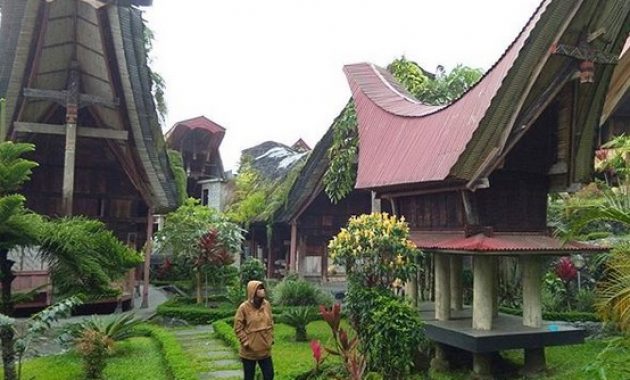 pesona batu mongana toraja utara sulawesi selatan