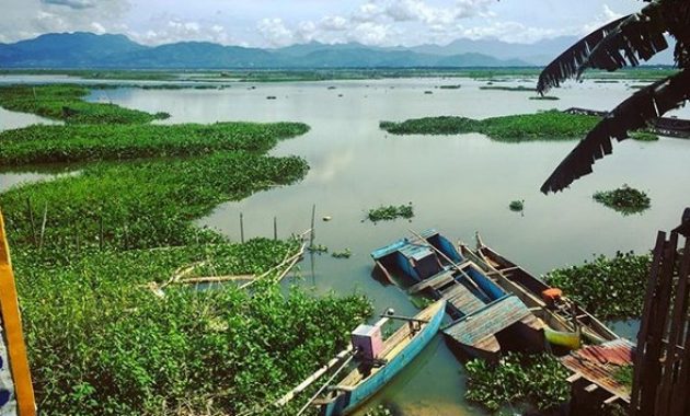 pesona keindahan alam danau limboto di gorontalo