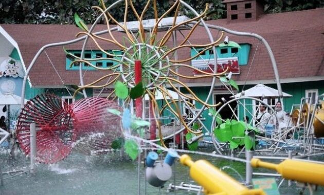 piknik sambil belajar mengenal satwa di jatim park 2‎