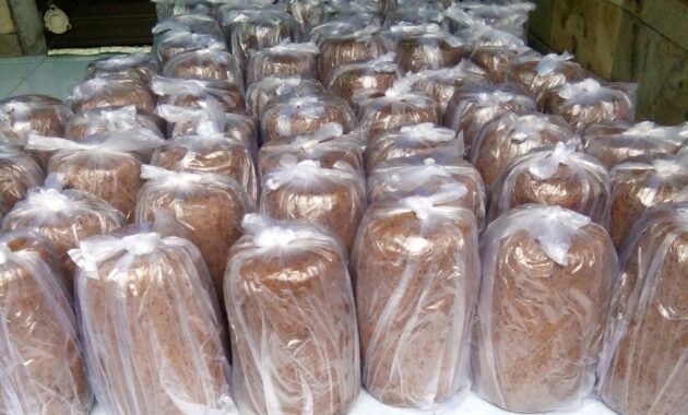plesiran ke madura wajib bawa pulang oleh oleh khas ini yuk!