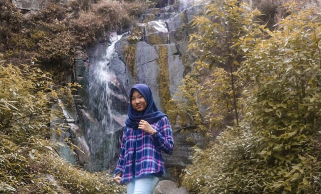 potret keindahan coban supit urang, surga tersembunyi di pujon malang, Harga Tiket Masuk, Jalan Menuju Lokasi, Fasilitas, Sekilas Coban Supit Urang, Pesona Coban Supit Urang