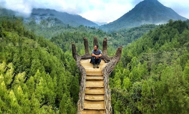 potret keseruan berendam di coban putri, air terjun tercantik di batu, Harga Tiket Masuk, Jalan Menuju Lokasi, Fasilitas, Spot Foto Instagramable, Keistimewaan Coban Putri
