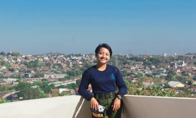 potret megahnya masjid kapal akpelni, destinasi wisata baru di semarang, Harga Tiket Masuk, Jalan Menuju Lokasi, Fasilitas , Sekilas Masjid Kapal Akpelni, Daya Tarik Wisata