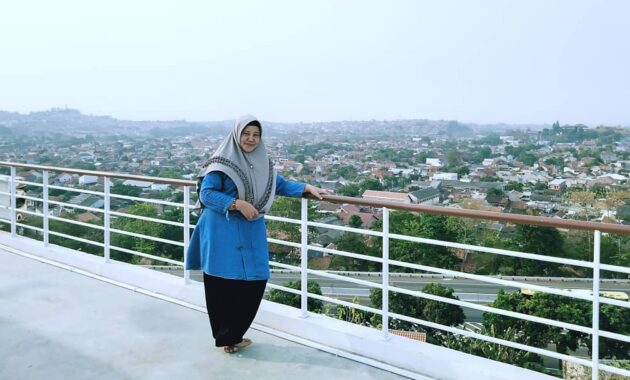 potret megahnya masjid kapal akpelni, destinasi wisata baru di semarang, Harga Tiket Masuk, Jalan Menuju Lokasi, Fasilitas , Sekilas Masjid Kapal Akpelni, Daya Tarik Wisata