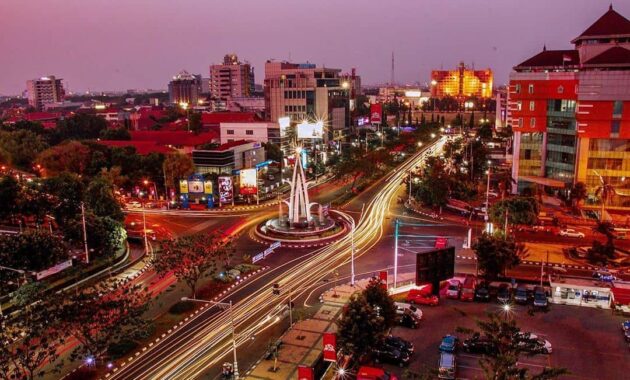 potret pemandangan kota semarang tempo dulu hingga masa kini dari siang hari hingga malam hari
