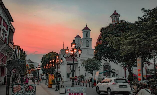 potret pemandangan kota semarang tempo dulu hingga masa kini dari siang hari hingga malam hari