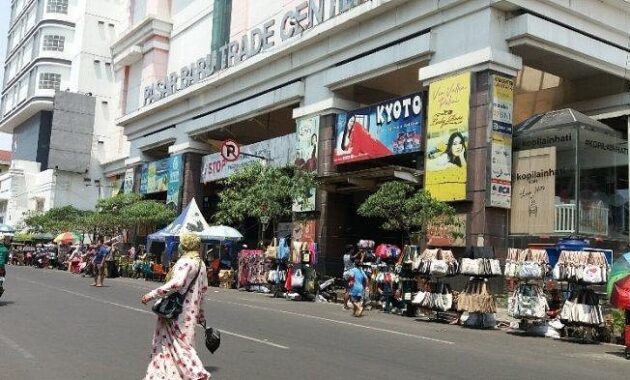 potret pilihan kota bandung dengan semua pesonanya dari pagi hari hingga malam hari