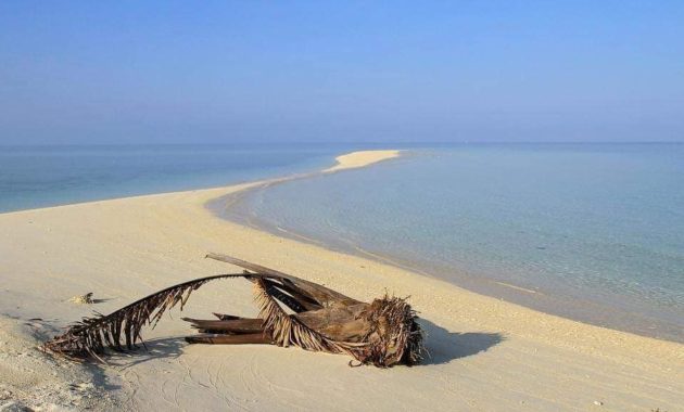 pulau noko gresik, Bahasa Bawean, Pasir Lembut, Keindahan Lokasi, Menjaga Ekosistem, Akses Menuju Lokasi