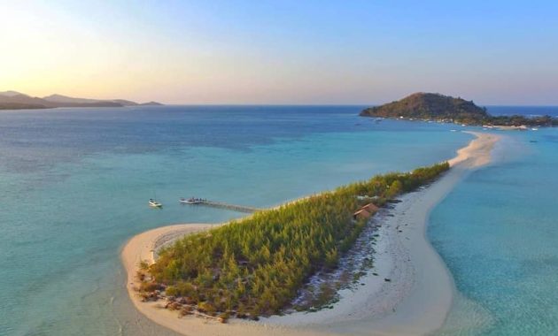 pulau noko gresik, Bahasa Bawean, Pasir Lembut, Keindahan Lokasi, Menjaga Ekosistem, Akses Menuju Lokasi