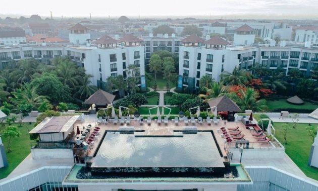 pullman bali, hotel bintang lima dengan fasilitas lengkap yang letaknya di pinggir pantai legian