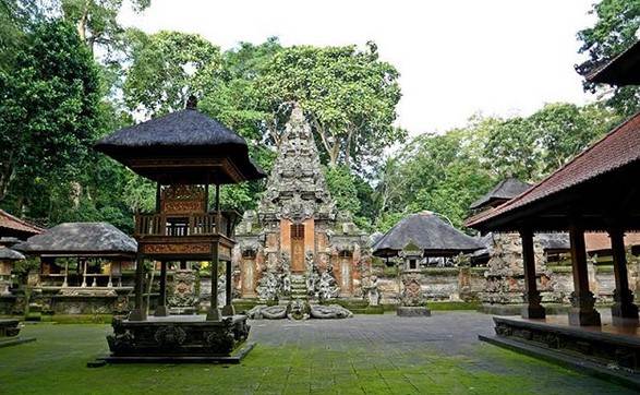 pura dalem agung padangtegal