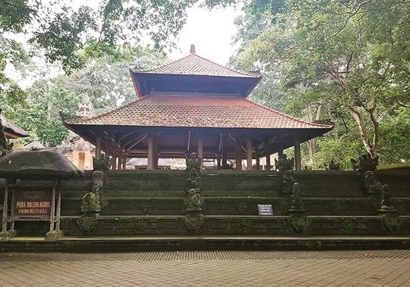 pura dalem agung padangtegal