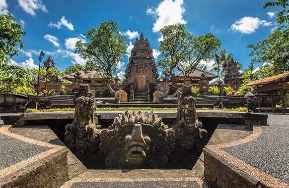 pura taman saraswati atau ubud water palace bali, Memiliki History, Keindahan Potensi, Lokasi Dimana, Jam Buka, Harga Tiket Masuk