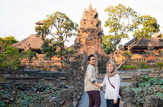 pura taman saraswati atau ubud water palace bali, Memiliki History, Keindahan Potensi, Lokasi Dimana, Jam Buka, Harga Tiket Masuk