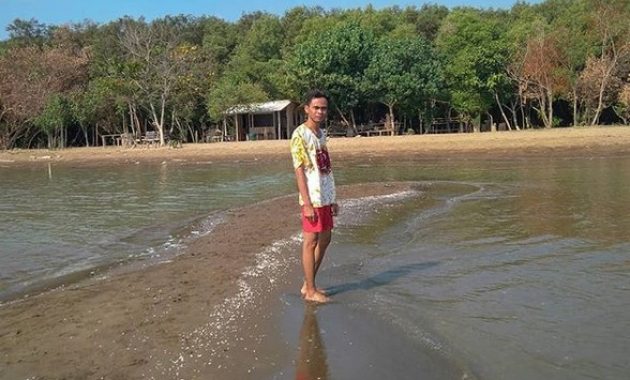 ragam keindahan dan kisah pantai glagah wangi di pesisir demak, berapa harga tiket masuknya?, Rute Menuju Lokasi, Tak Ada Biaya Tiket Masuk, Kisah Mistis, Sisi Lain Pantai