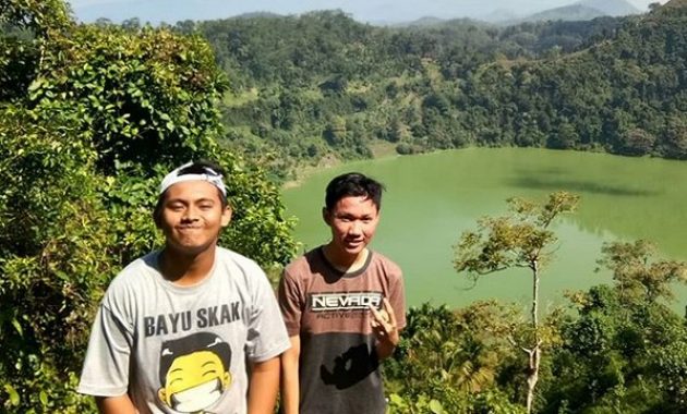 ranu bedali, wisata indah yang belum terkenal milik kota lumajang