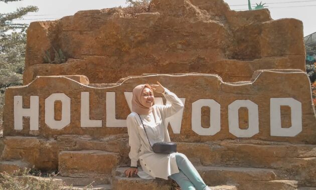 rasakan sensasi keliling dunia dalam sehari, hanya di negeri dongeng blitar, Harga Tiket Masuk, Jalan Menuju Lokasi, Fasilitas, Spot Foto &amp; Wahana, Pesona Negeri Dongeng
