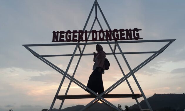 rasakan sensasi keliling dunia dalam sehari, hanya di negeri dongeng blitar, Harga Tiket Masuk, Jalan Menuju Lokasi, Fasilitas, Spot Foto &amp; Wahana, Pesona Negeri Dongeng