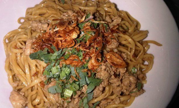 rekomendasi 7 tempat makan mie ayam enak di bogor