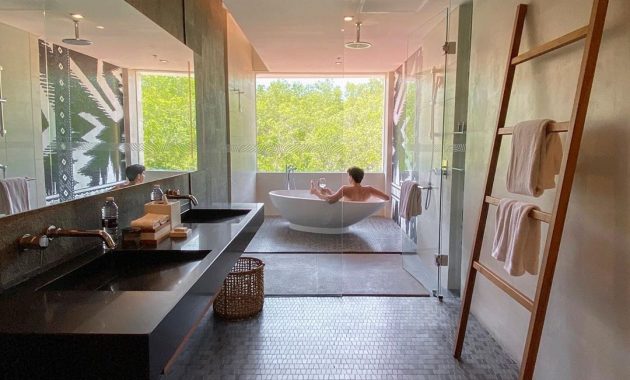 renaissance uluwatu, resort mewah di atas tebing dengan pemandangan pantai dan lingkungan asri