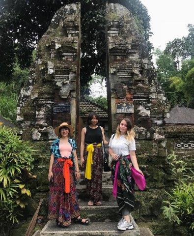 rio dewanto dan atiqah hasiholan sudah ke pura gunung kawi sebatu, kamu kapan?, Harga Tiket Masuk, Sejarah Singkat , Berburu Misteri, Candi Gunung Kawi Atau Candi Tebing Kawi, Wisata di Sekitar