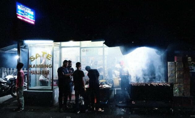 Sate Kambing Hanjawar, Kuliner Favorit Wisatawan Puncak