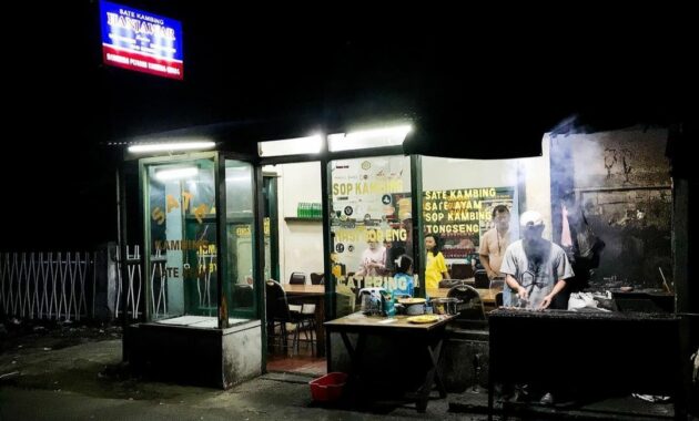 sate kambing hanjawar, kuliner favorit wisatawan puncak