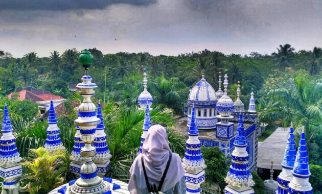 sejarah masjid tiban di malang jawa timur, Lokasi Masjid, Jalan Menuju Lokasi, Wisata Religi, Misteri Pembangunan, Daerah Lain