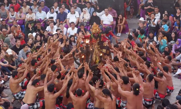 sejarah singkat tari kecak bali