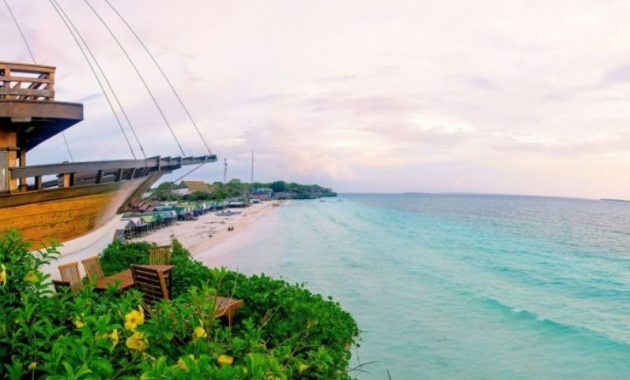 Selain Losari, Ini Daftar Pantai di Makassar Yang Akan Bikin Kamu Pengen Balik Lagi