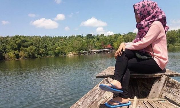 selfie maksimal di waduk pondok ngawi