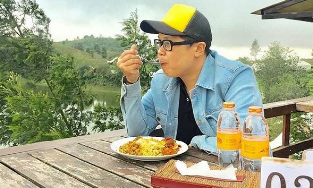 serunya camping ala hotel mewah di glamping lakeside rancabali bandung, Keseruan Menginap di Glamping Lakeside Rancabali, Indahnya Pemandangan Glamping Lakeside Rancabali, Tent Resort dengan Berbagai Wahana Permainan, Wisata Kuliner di Pinisi Resto, Rute Menuju ke Lokasi