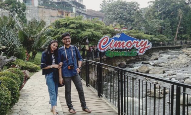 Serunya Plerisan Bareng Keluarga di Cimory Riverside, Kepoin Harga Menunya Dulu Yuk!