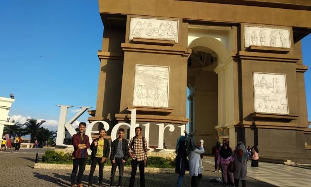 Simpang Lima Gumul