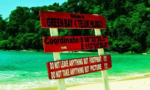 snorkeling di pantai green bay, Banyak Destinasi, Keindahan Potensi, Rute Menuju Lokasi, Jam Buka, Harga Tiket Masuk