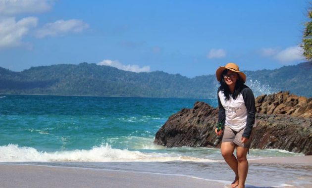 snorkeling di pantai green bay, Banyak Destinasi, Keindahan Potensi, Rute Menuju Lokasi, Jam Buka, Harga Tiket Masuk