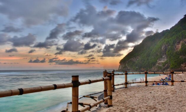 sunday beach club ungasan bali