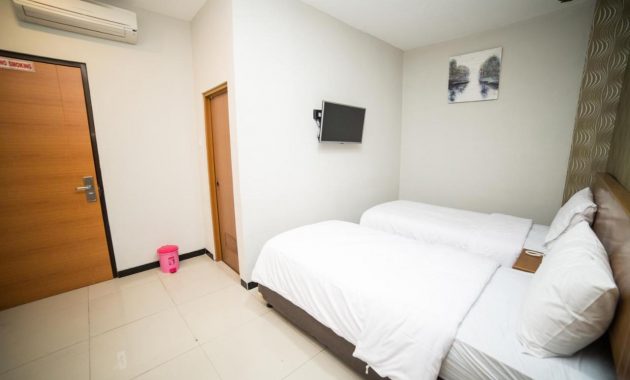 sunrise hotel semarang, penginapan murah depan kampus usm dengan tarif mulai dari 180 ribuan