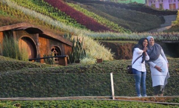 Taman Kelinci Batu, Katanya Mirip Negeri Dongeng?