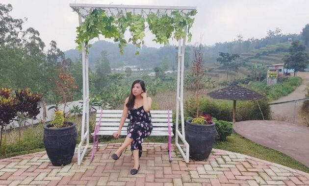 taman kelinci batu, katanya mirip negeri dongeng?