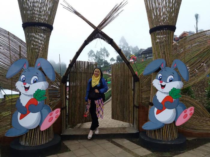 taman kelinci batu, katanya mirip negeri dongeng?