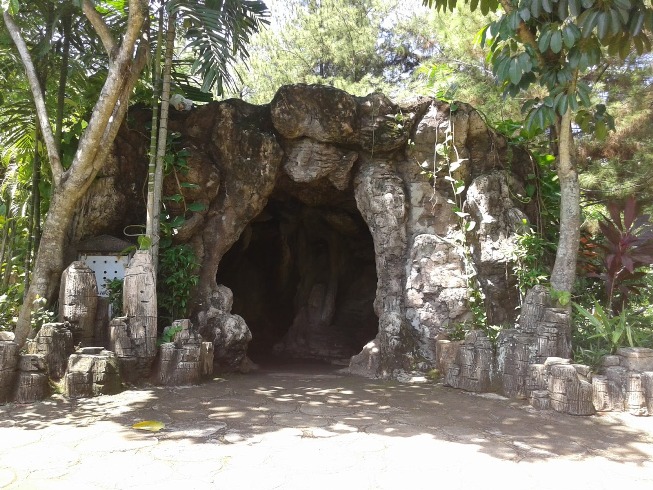 fasilitas taman wiladatika, harga tiket masuk, keindahan taman wiladatika, lokasi taman wiladatika, rute taman wiladatika, taman rekreasi wiladatika, taman wiladatika, wahana taman wiladatika, taman wiladatika depok: harga tiket, wahana, daya tarik, fasilitas