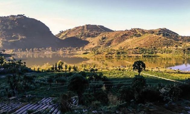 Telaga Cebong Dieng Wonosobo, Keindahan Menakjubkan Dibalik Bukit Sikunir