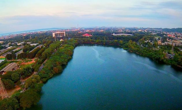 telaga ngipik gresik, Memiliki Keunikan, Tiga Titik Sumber, Pesona Keindahan, Lokasi Dimana , Harga Tiket Masuk 
