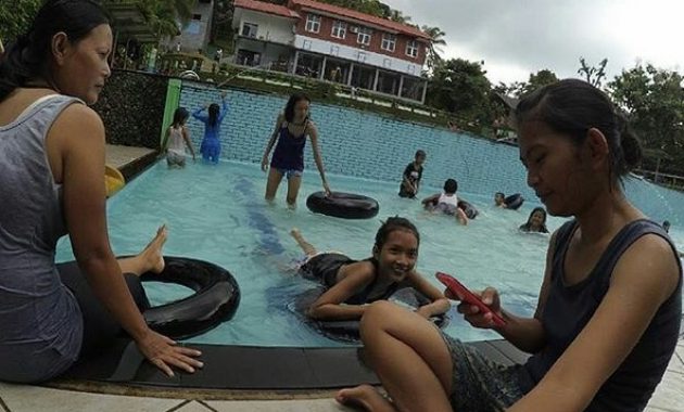 terbaik! itulah satu kata untuk kolam renang bukit lerep indah