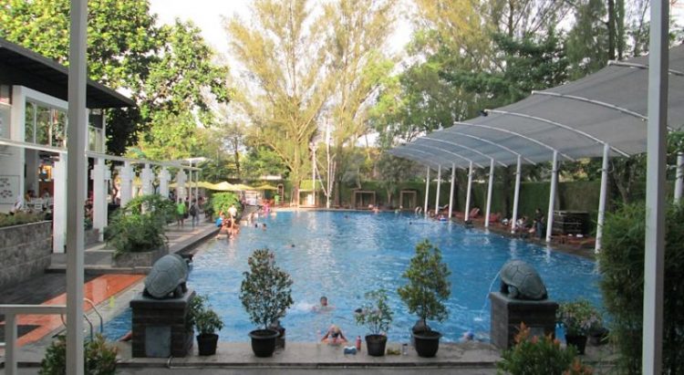 hotel dengan kolam renang di bandung, hotel di bandung, hotel terbaik di bandung, hotel terlengkap di bandung, hotel termewah di bandung, hotel ternyaman di bandung, the best! 8 hotel di bandung: terbaik, ternyaman buat staycation