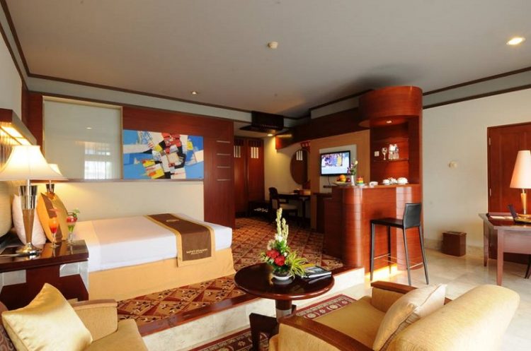 hotel dengan kolam renang di bandung, hotel di bandung, hotel terbaik di bandung, hotel terlengkap di bandung, hotel termewah di bandung, hotel ternyaman di bandung, the best! 8 hotel di bandung: terbaik, ternyaman buat staycation